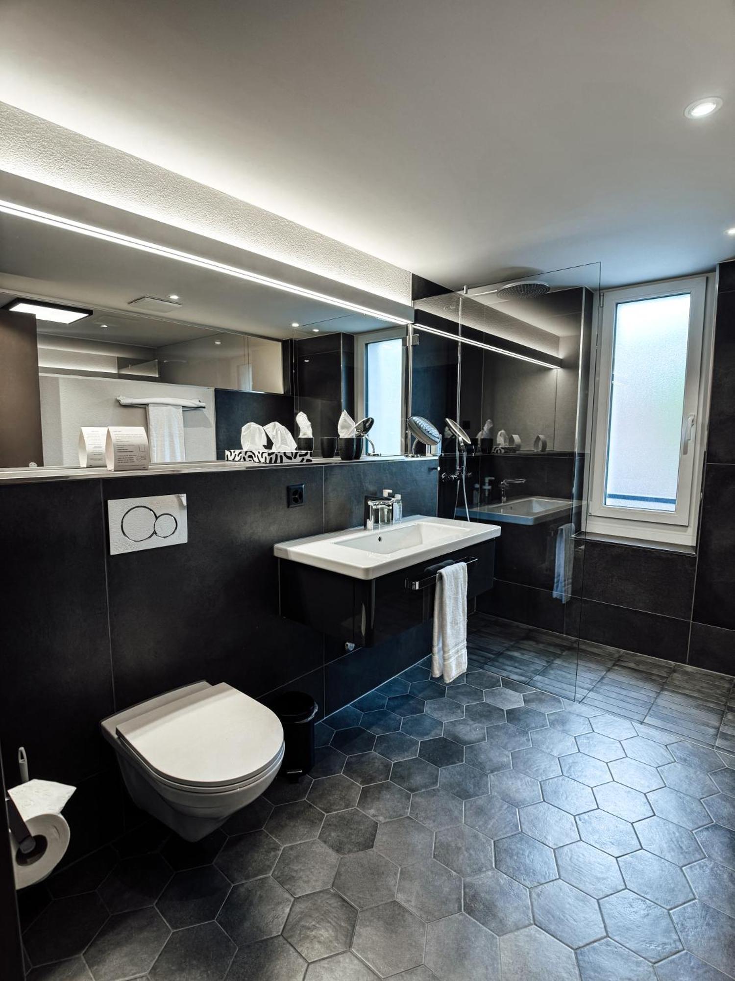 Boutique Hotel Sonne Seuzach エクステリア 写真